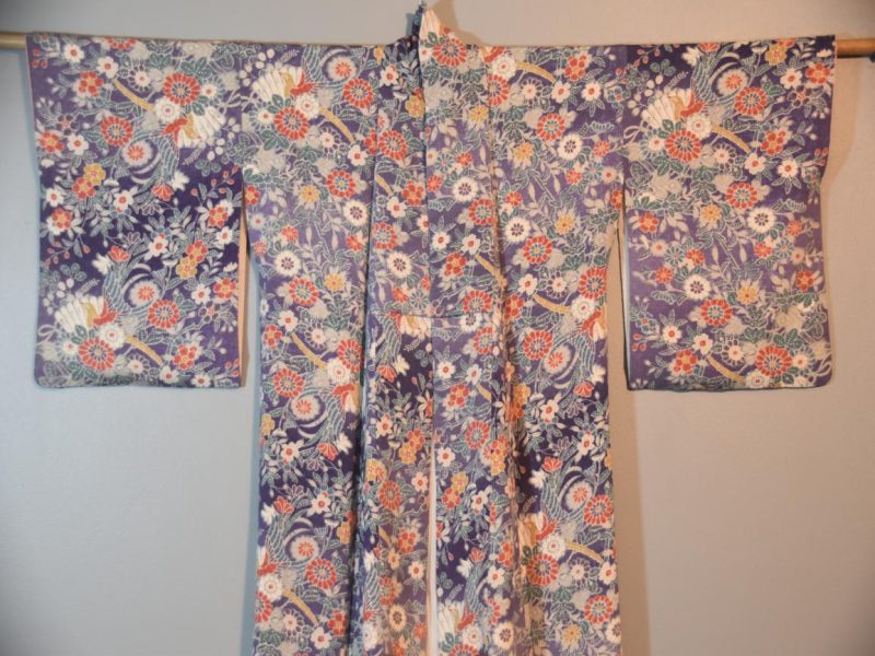 Chrysanthemum and Birds Vintage Silk Crepe Kimono - Image 4