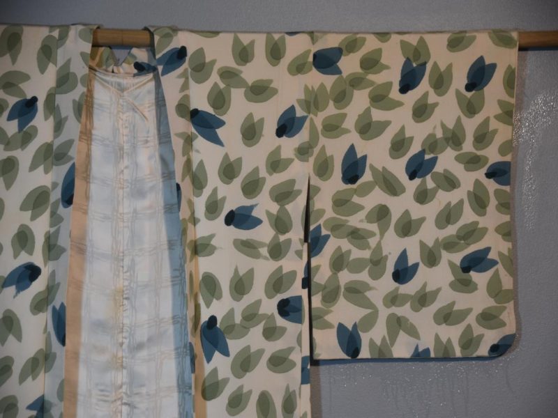 Leaf Design Vintage Silk Haori Jacket - Image 4