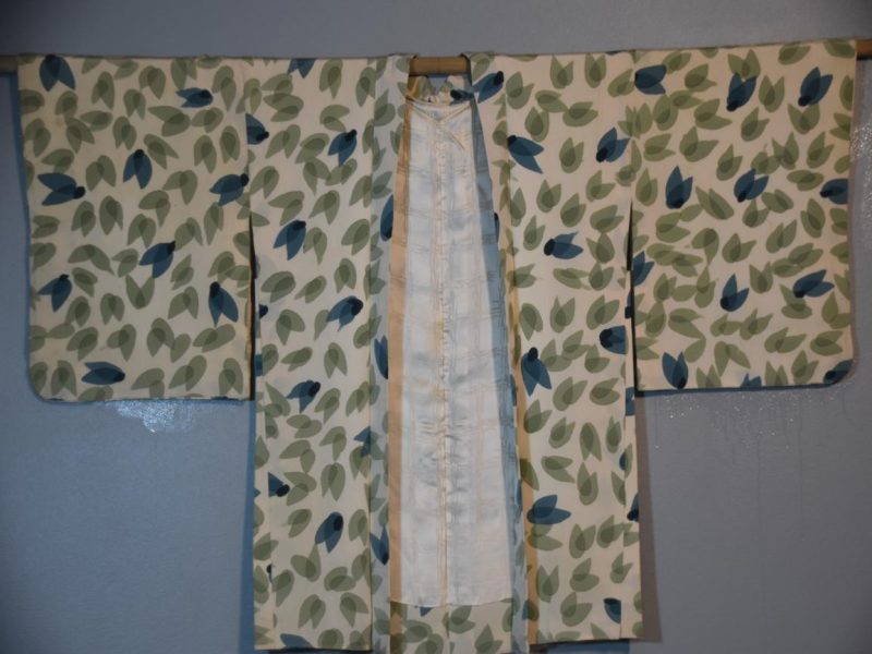 Leaf Design Vintage Silk Haori Jacket - Image 3