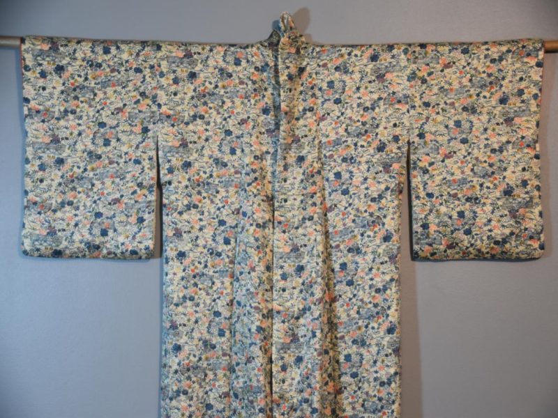 Japanese Vintage Silk Kimono - Image 4