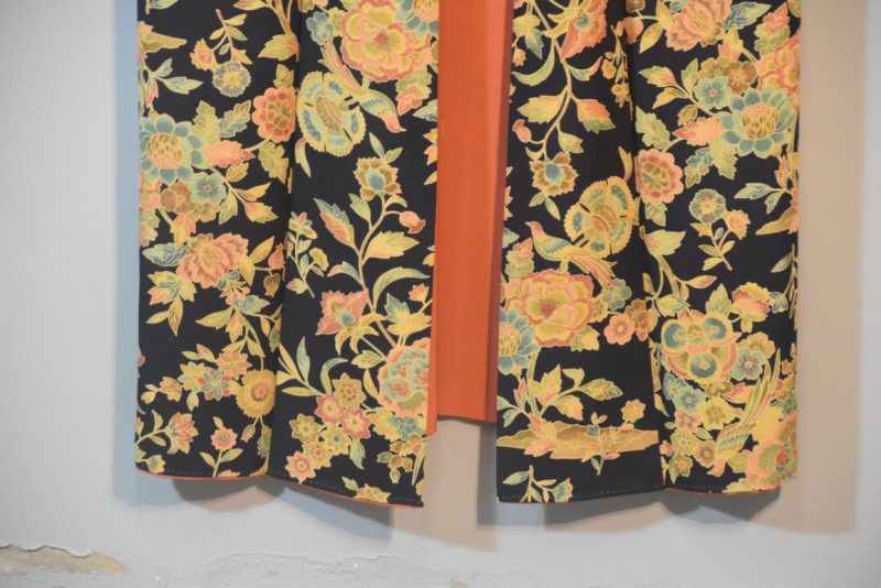 Vintage Silk Deep Blue and Floral Kimono - Image 6