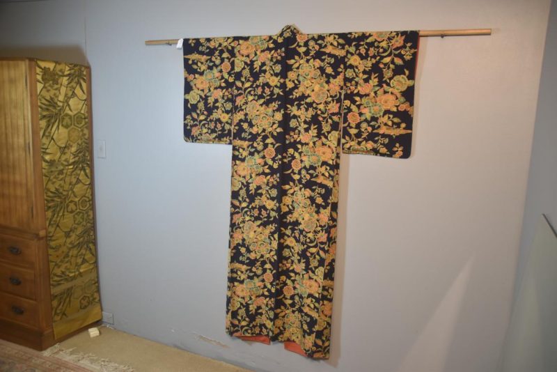 Vintage Silk Deep Blue and Floral Kimono - Image 3