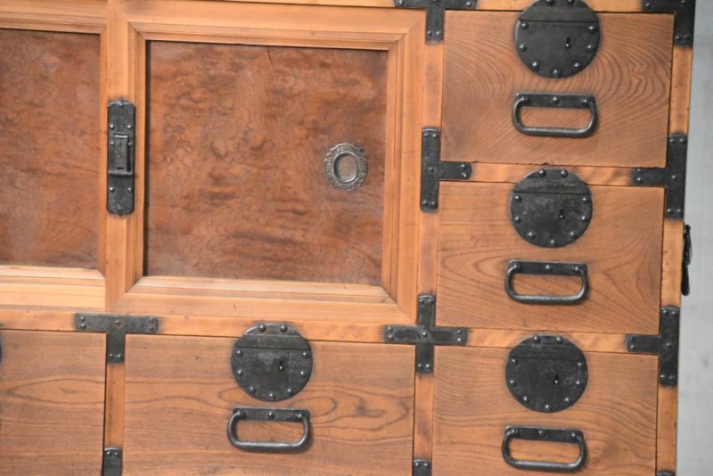 Antique Japanese Elm Merchant Chest Choba Dansu Width:965mm - Image 2