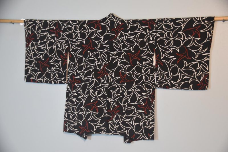 Black with Leaf Designs Vintage Silk Haori - Image 4