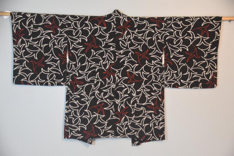 Black with Leaf Designs Vintage Silk Haori - Image 3