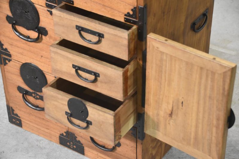 Antique Narrow Clothing Chest Width:550mm - Image 5