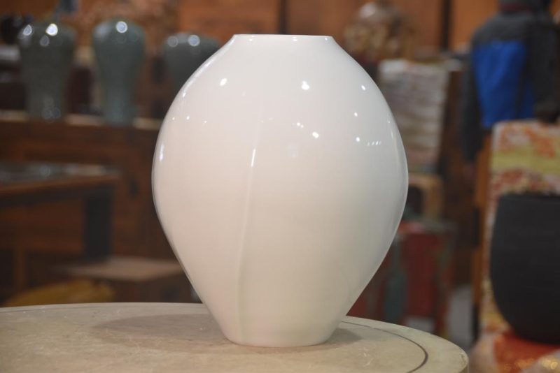 Japanese Hakuji White Seiji Celadon Vase Width:225mm