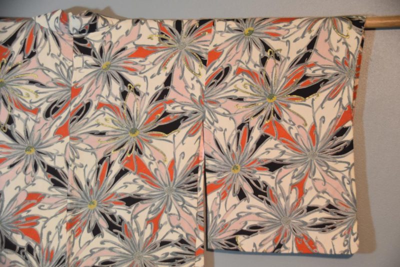 Japanese Chrysanthemum Silk Haori  Jacket - Image 2