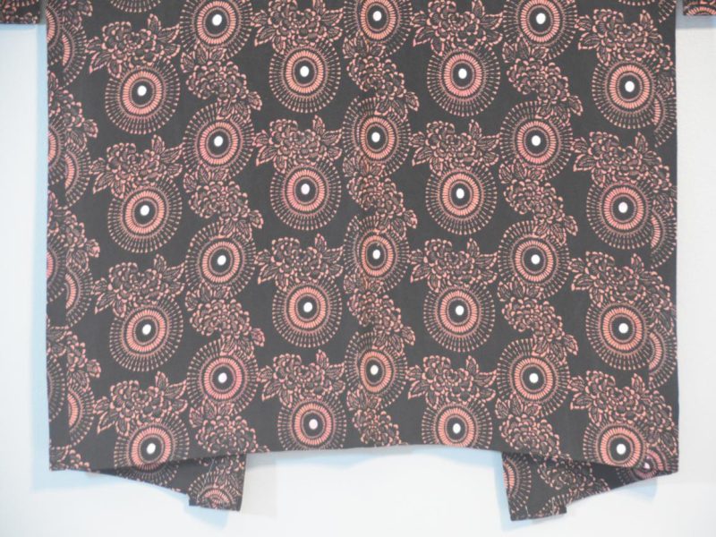 Japanese Vintage Pale Pink and Black Silk Haori - Image 6