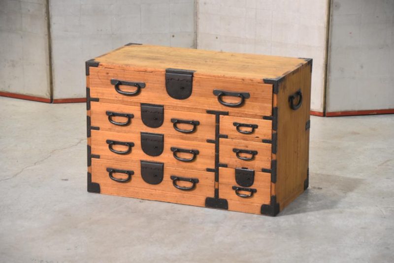 Antique Kodansu Small Chest Width:665mm
