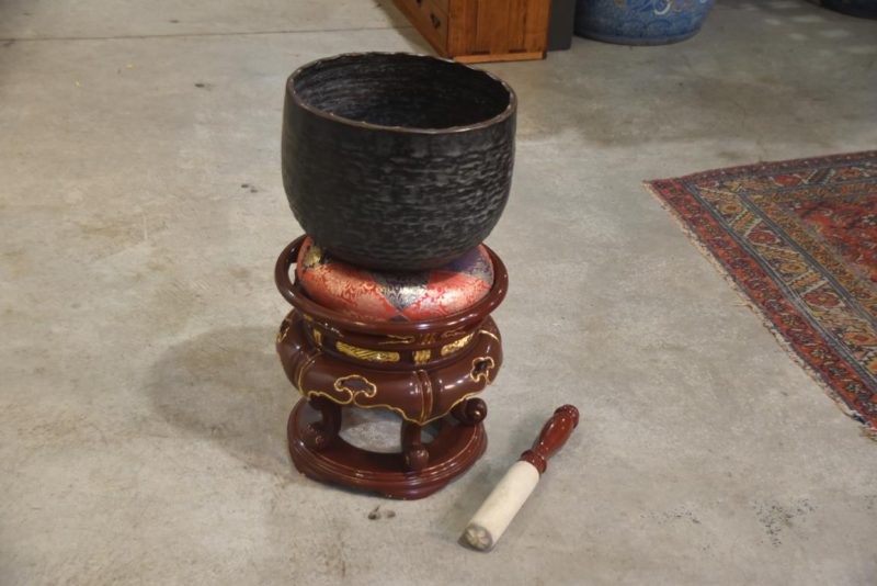 Japanese Buddhist Rin Bell, Stricker and Stand Height:620mm - Image 6