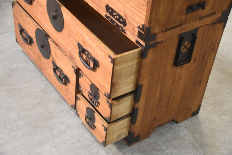 Japanese Clothing Chest 2 Sections Width:915mm - Image 8