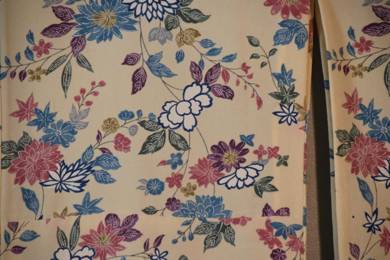 Pinks and Blues Japanese Silk Kimono - Image 2