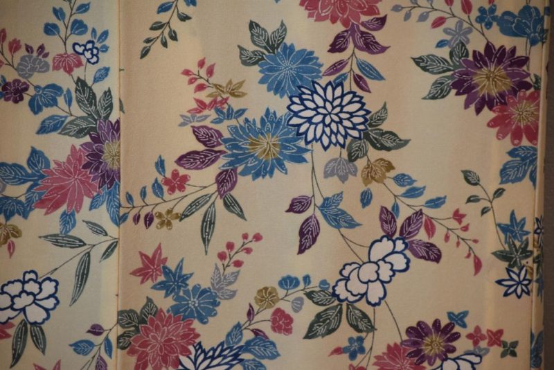 Pinks and Blues Japanese Silk Kimono - Image 4