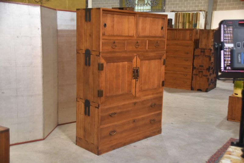 Vintage Wedding Chest (3 Sections and base) Width:1215mm - Image 14