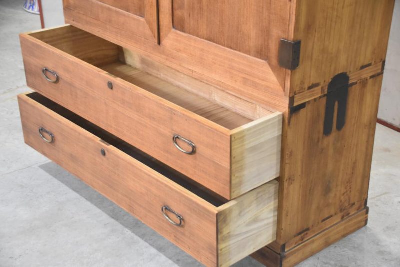 Vintage Wedding Chest (3 Sections and base) Width:1215mm - Image 10