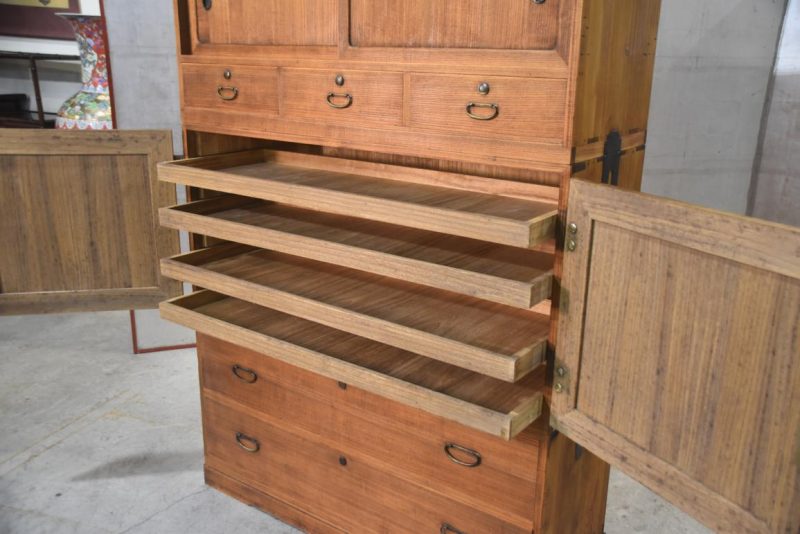 Vintage Wedding Chest (3 Sections and base) Width:1215mm - Image 8