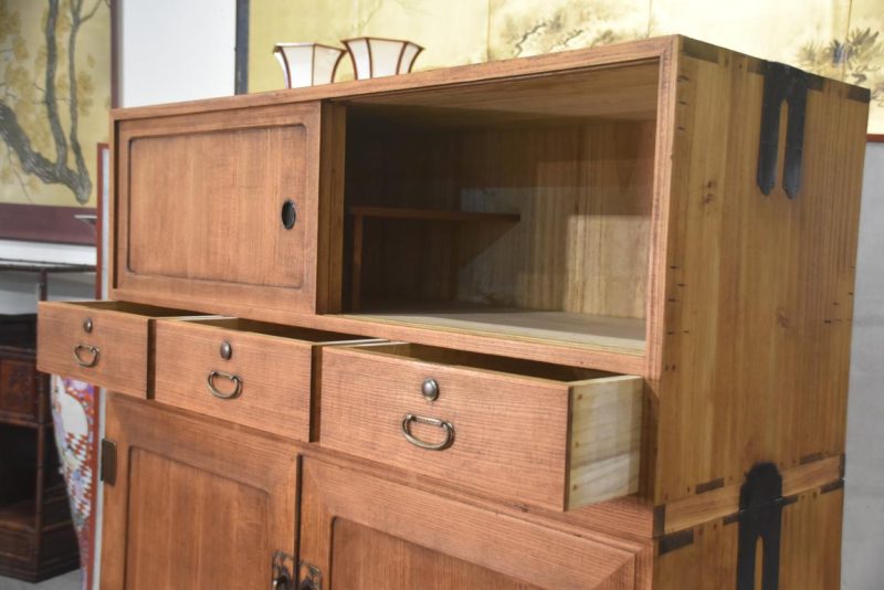 Vintage Wedding Chest (3 Sections and base) Width:1215mm - Image 7
