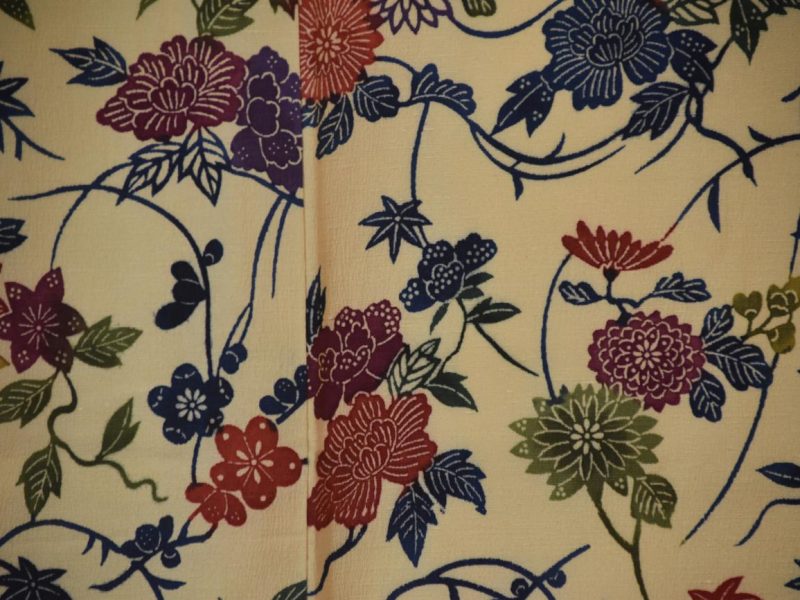 Vintage Soft Warm Silk Kimono - Image 2