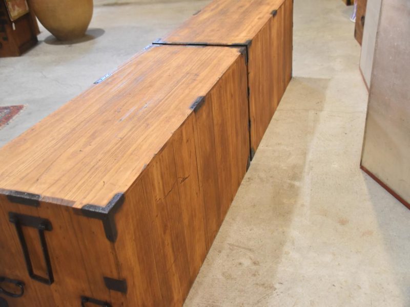 Isho Dansu Antique Japanese Clothing Chest (2 Sections) Width:1060mm - Image 3
