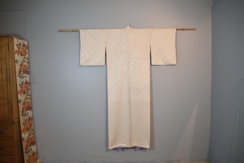 Purple and White Vintage Silk Damask Kimono - Image 4