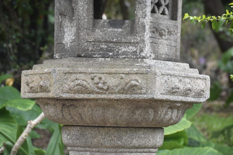 Antique Granite Garden Lantern Height:2900mm - Image 2