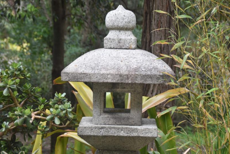Vintage Oribe Granite Garden Lantern Height:1530mm - Image 2