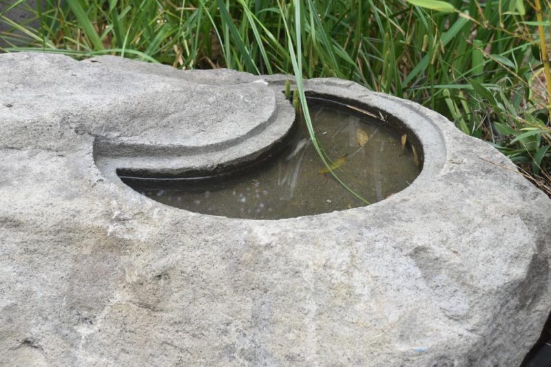 Japanese Natural Stone Garden Basin with Crescent Moon Bowl Width:1290mm - Image 5