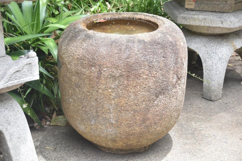 Antique Japanese Granite Garden Basin Width:670mm - Image 5