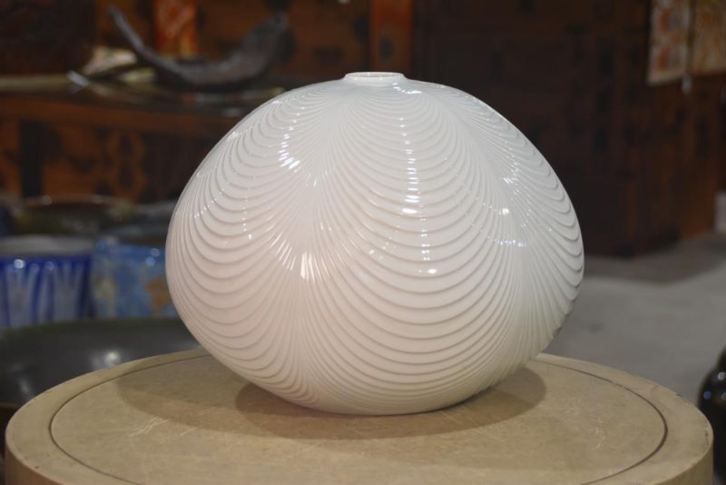Japanese Hakuji White Celadon Vase Width:365mm