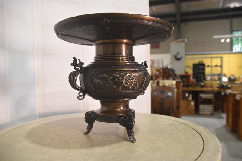 Bronze Usubata Vase - Image 4
