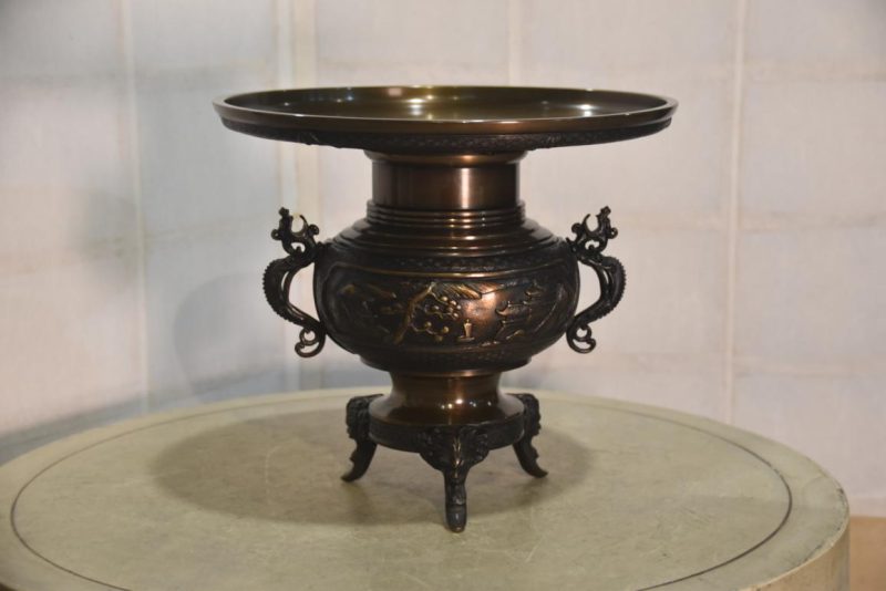 Bronze Usubata Vase