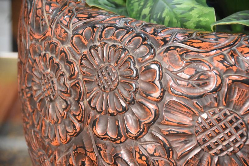 Japanese Kamakura Bori Lacquered Hibachi - Image 2
