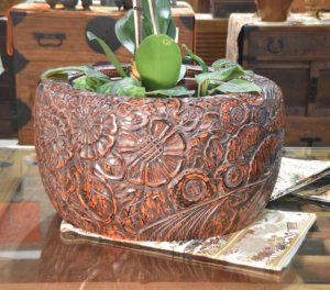Japanese Kamakura Bori Lacquered Hibachi