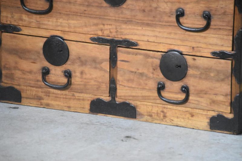 Antique Kodansu Small Chest Width:590mm - Image 4