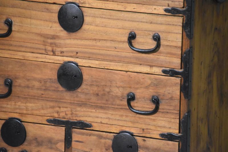 Antique Kodansu Small Chest Width:590mm - Image 2