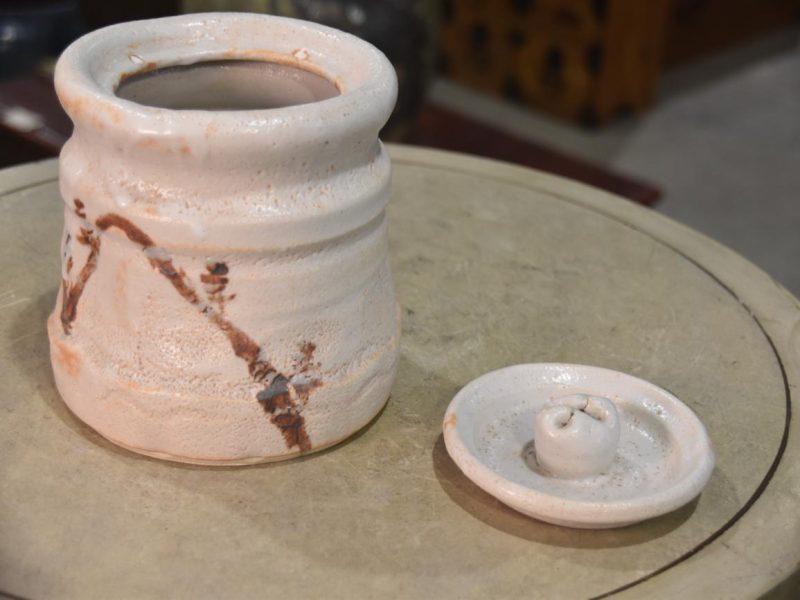 Shino Pottery Mizuzashi Width:180mm - Image 3