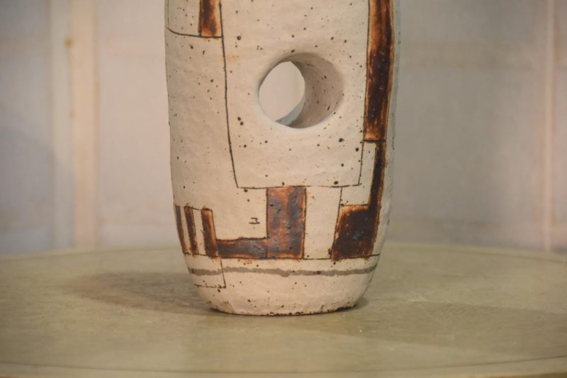 Unusual Pottery Vase - Image 3