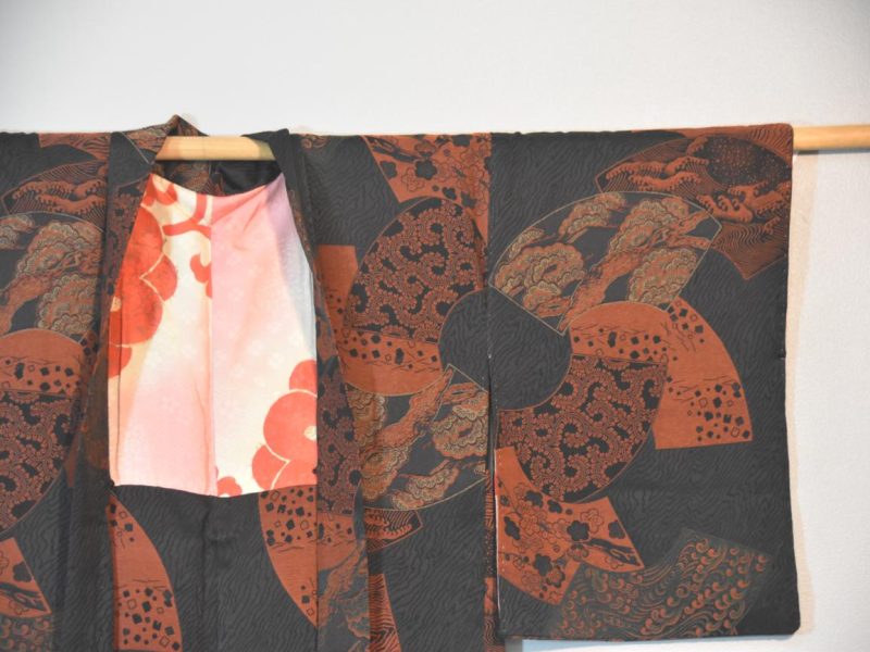 Silk Haori Jacket with Lacquered Metallic Thread - Image 3