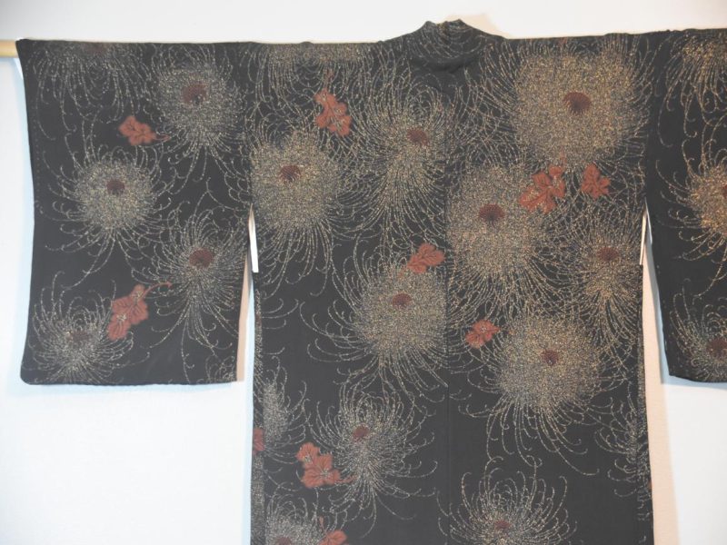 Silk Haori Jacket with Lacquered Metallic Thread - Image 3