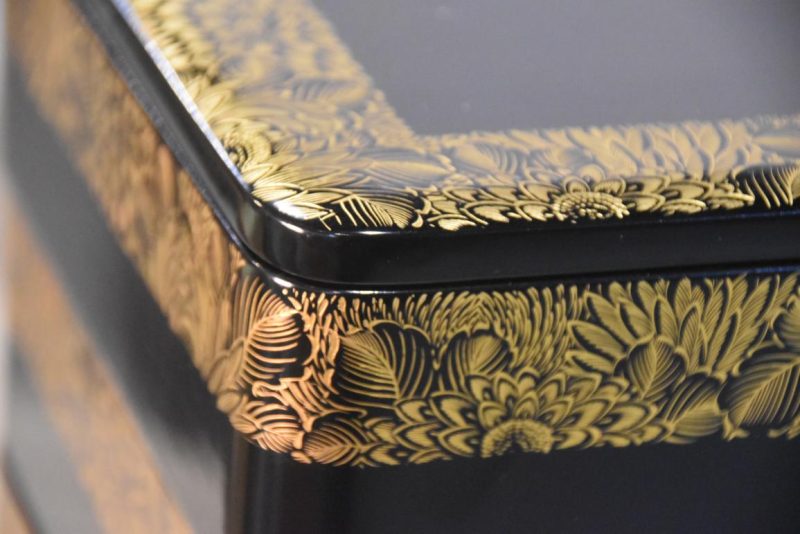 Jubako Lacquer Box with Gold Detail  Height:230mm - Image 2
