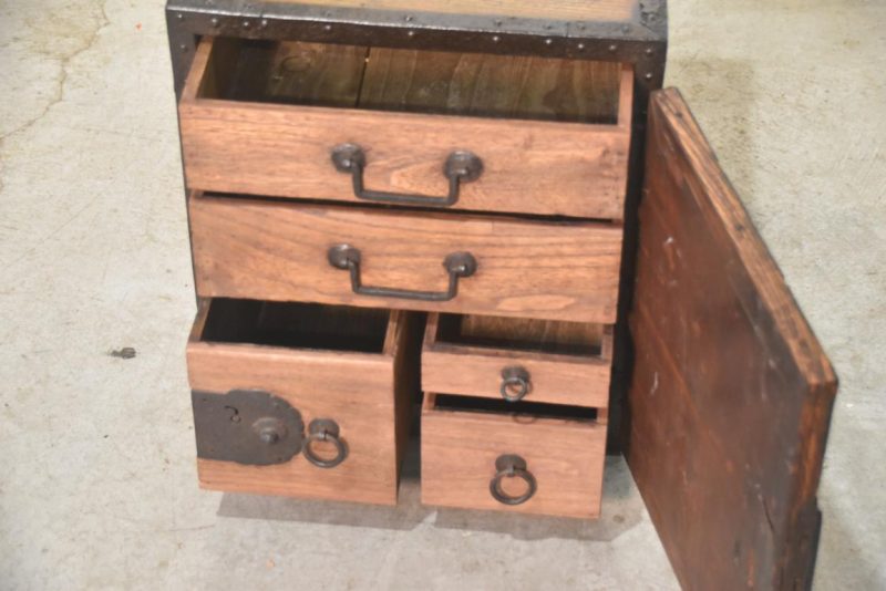 Japanese Edo Period Elm Funa Dansu Ship's Chest Width:390mm - Image 10