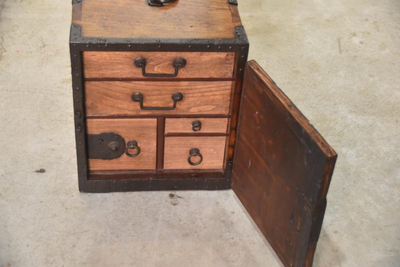 Japanese Edo Period Elm Funa Dansu Ship's Chest Width:390mm - Image 9