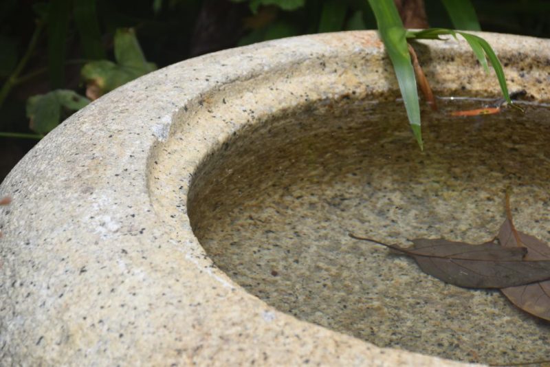 Antique Natsume (Tea Caddy) Granite Garden Basin Width:630mm - Image 2