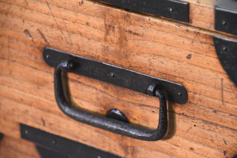 Meiji Period Tokyo Region Merchant Chest Width:680mm - Image 11