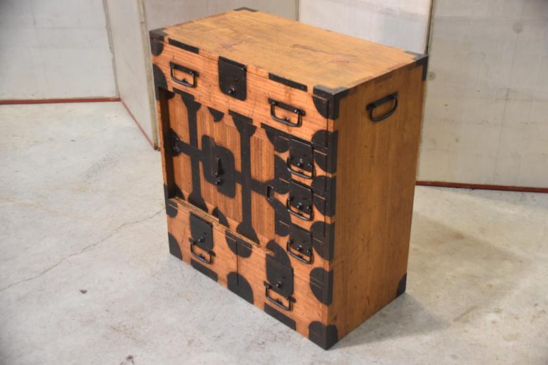 Meiji Period Tokyo Region Merchant Chest Width:680mm - Image 6