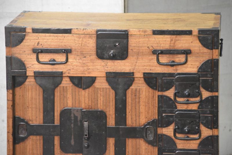 Meiji Period Tokyo Region Merchant Chest Width:680mm - Image 2
