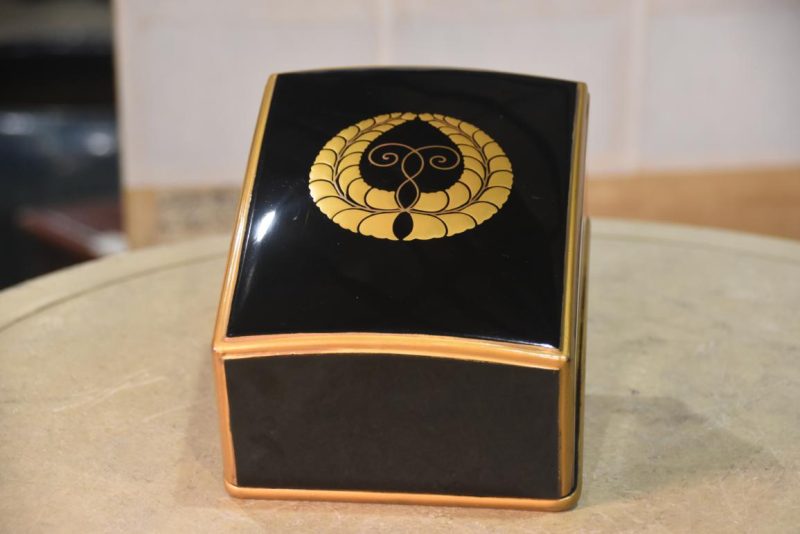 Lacquer Book Box with Gold Detail  Height:105mm - Image 4
