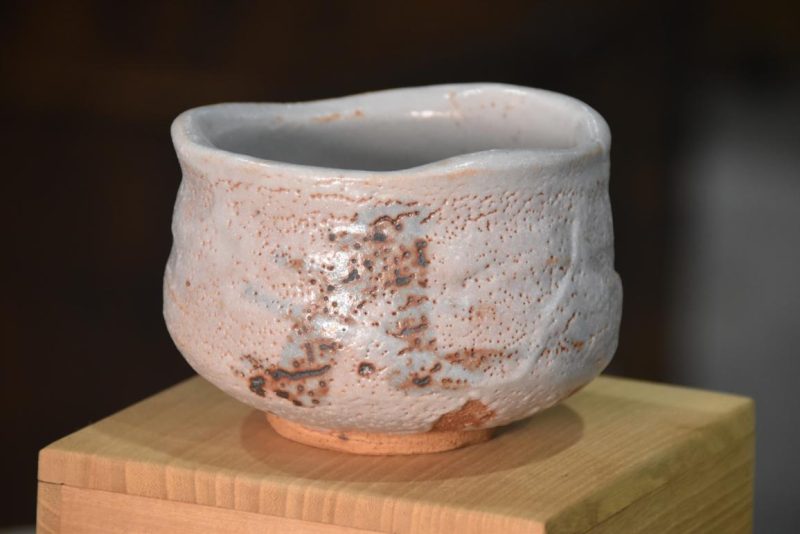 Japanese Shino Pottery Chawan Tea Bowl in a Box Width:120mm