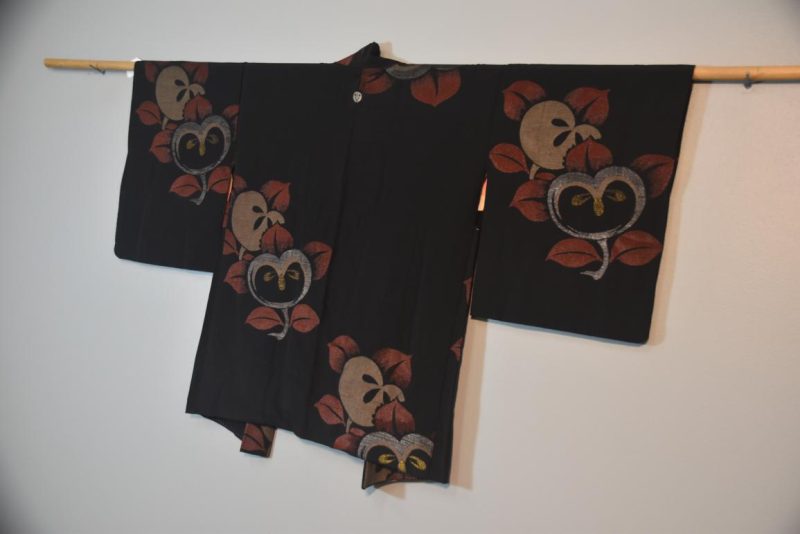 Vintage Black Silk Haori Jacket with Lacquered Threads - Image 5